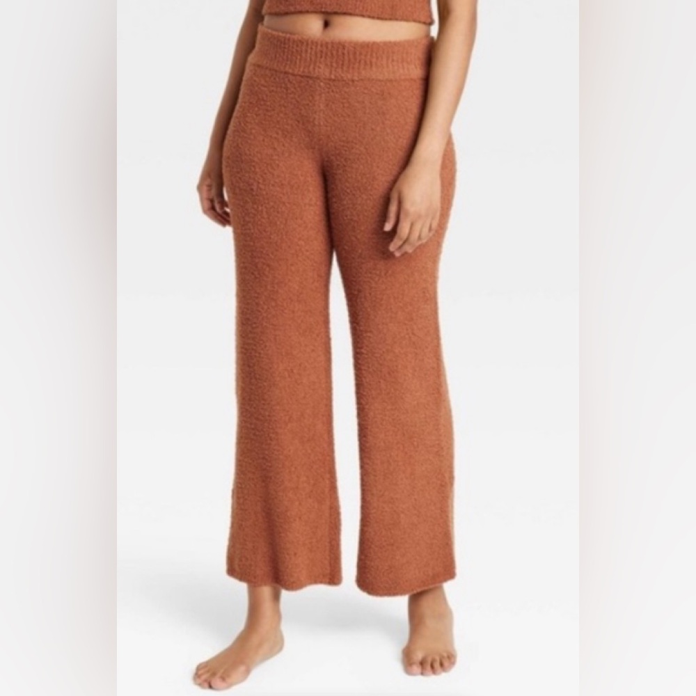 Women's Cozy Yarn Wide Leg Pants - Stars Above Brown.  Size L.  New with tag.